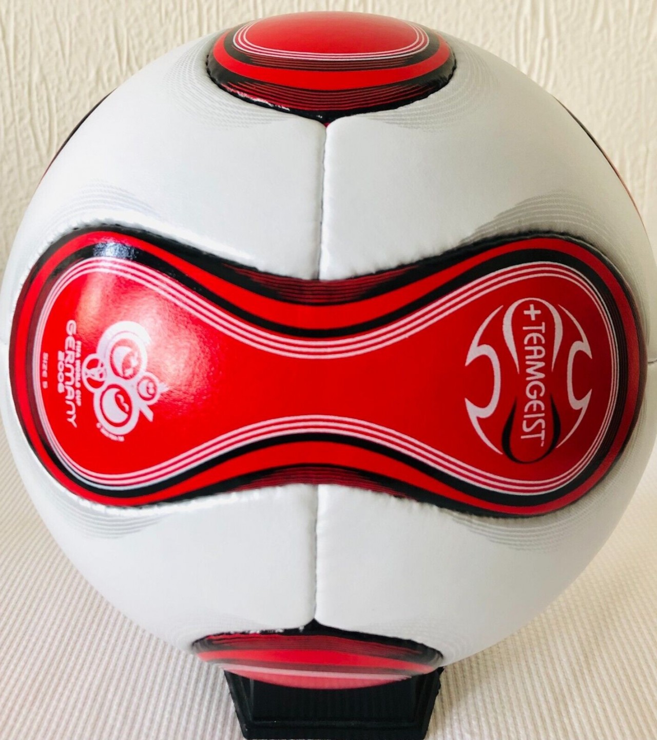 Football World Cup 2006 TEAMGEIST Red